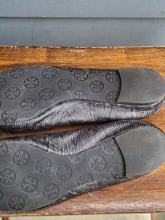 Tory Burch Reva Black Silver Snake Print Leather Ballet Flats size 8M main image 10